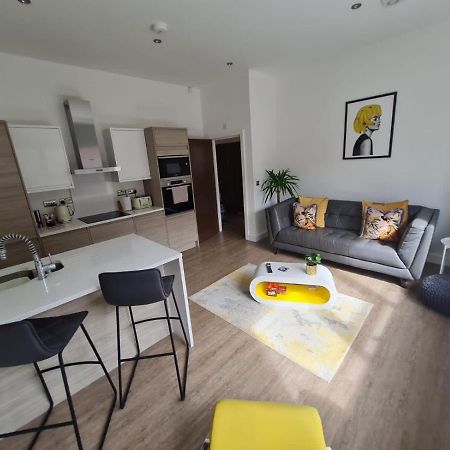 34 Cuppin Street - Luxury City Centre Apartment! Chester Ngoại thất bức ảnh