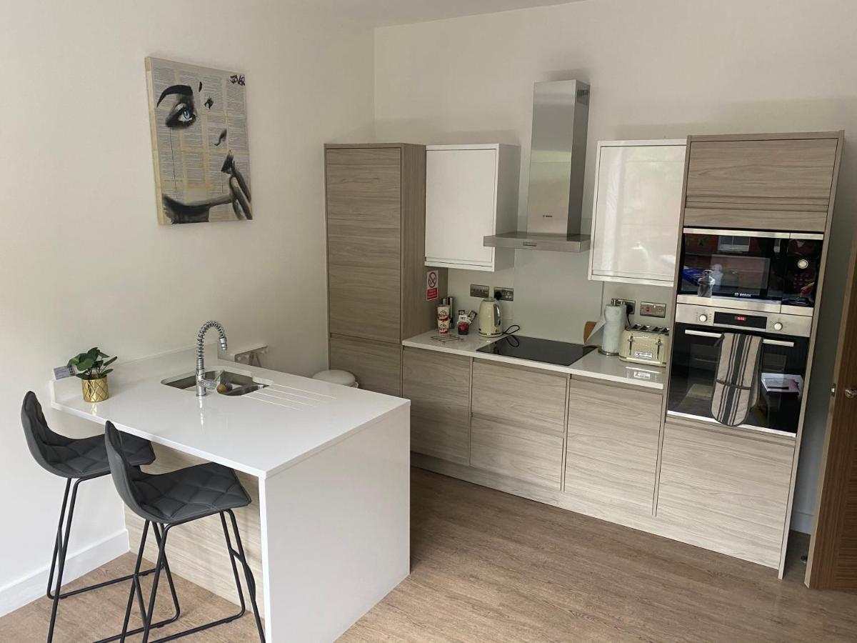34 Cuppin Street - Luxury City Centre Apartment! Chester Ngoại thất bức ảnh