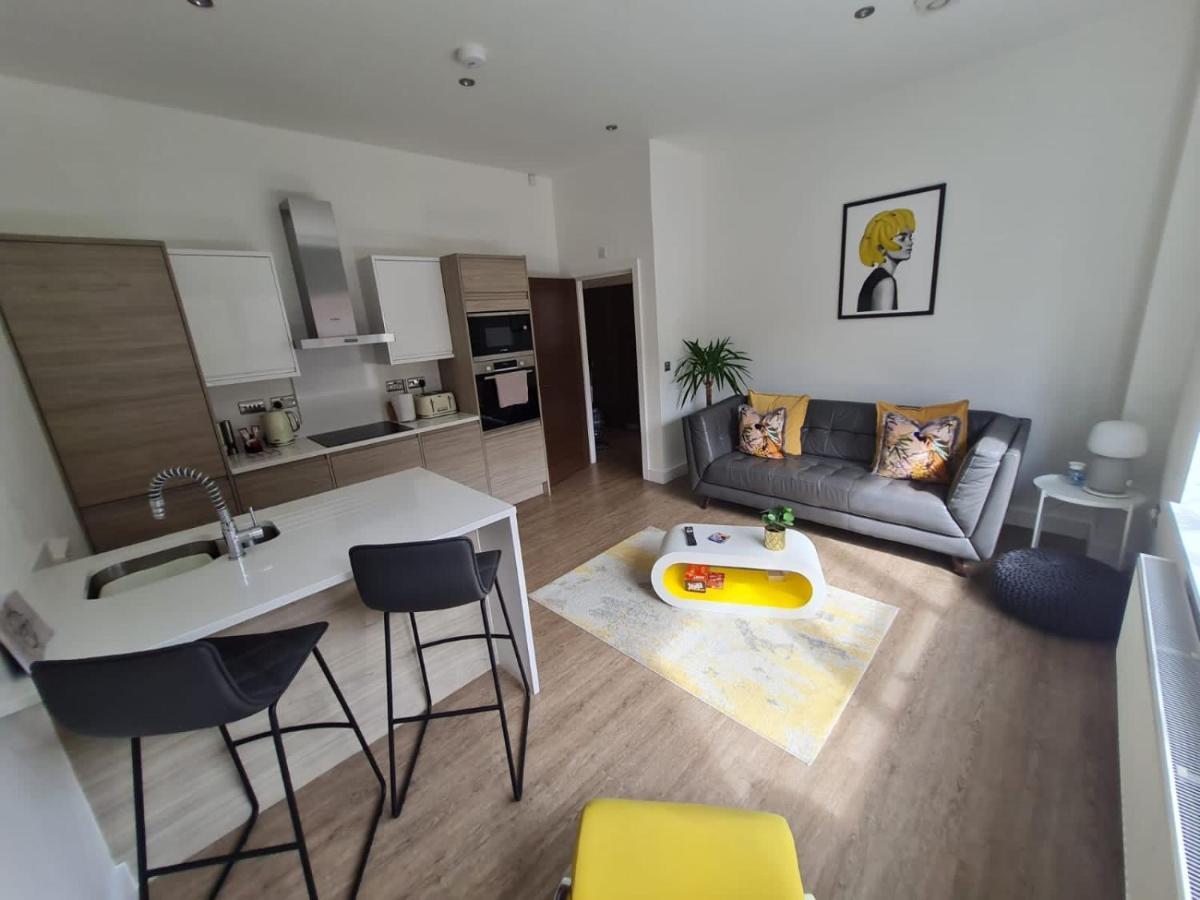 34 Cuppin Street - Luxury City Centre Apartment! Chester Ngoại thất bức ảnh